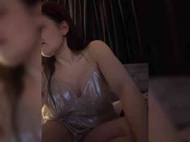 JullietteLatte webcam