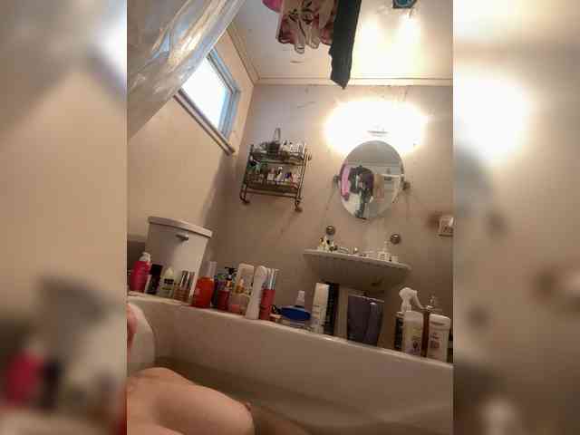 JullietteLatte webcam