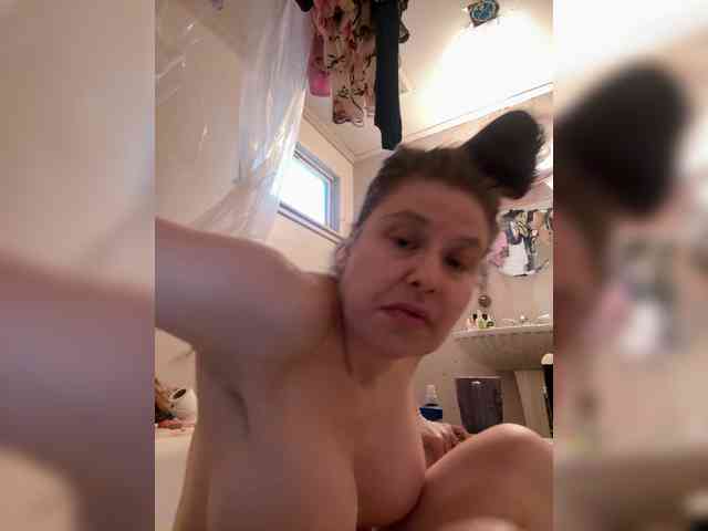 JullietteLatte webcam