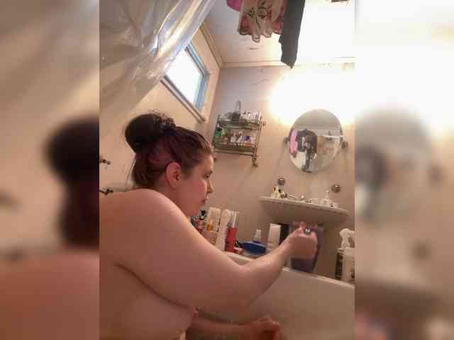 JullietteLatte webcam