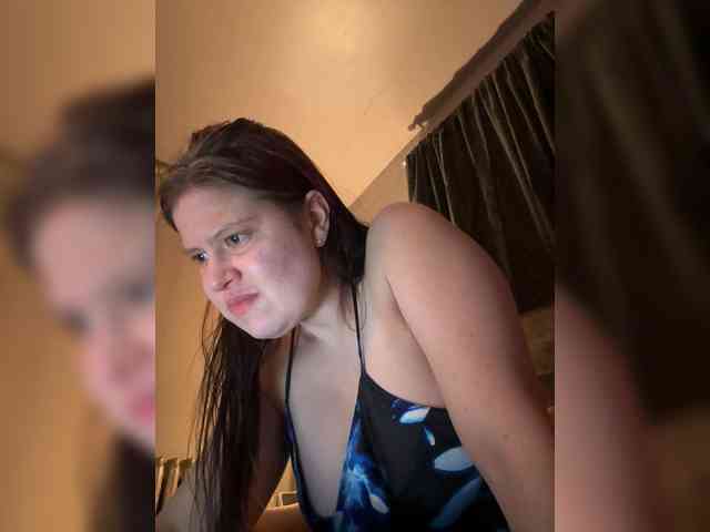 JullietteLatte webcam