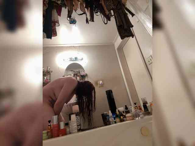 JullietteLatte webcam