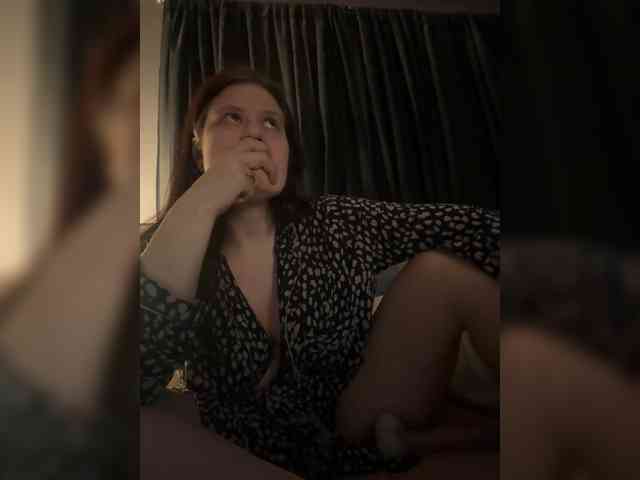 JullietteLatte webcam