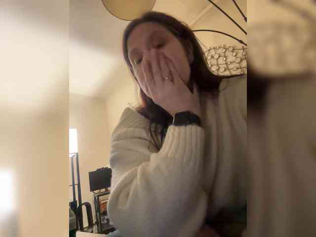 JullietteLatte webcam