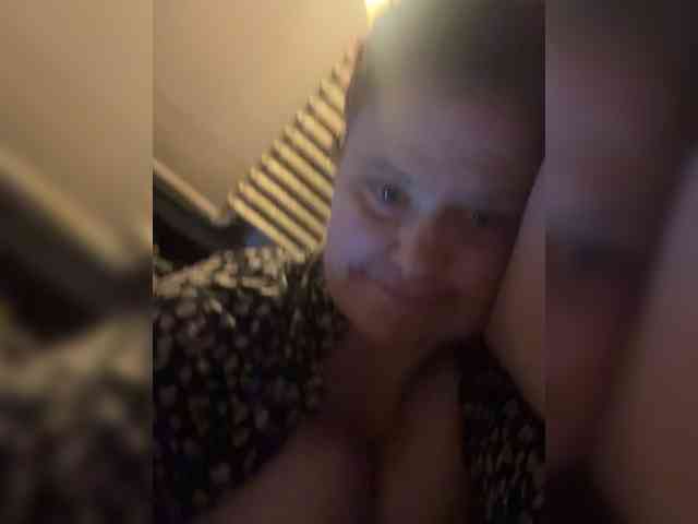 JullietteLatte webcam