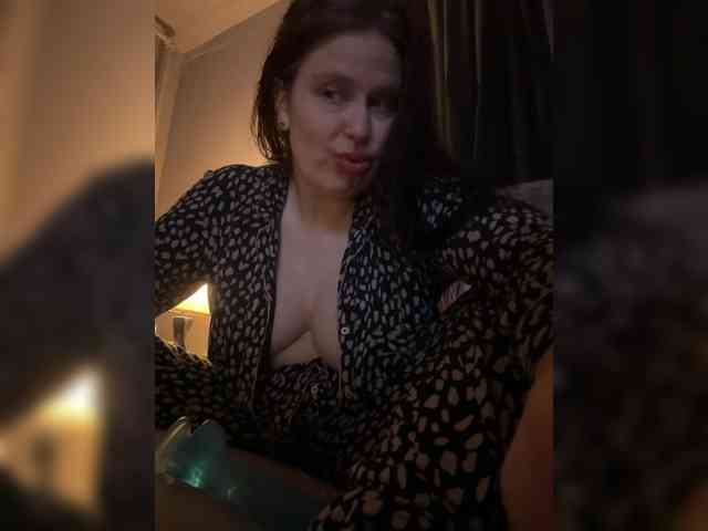 JullietteLatte webcam