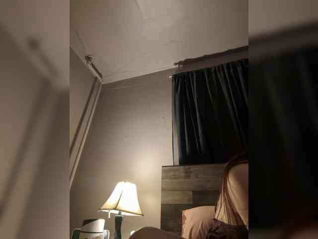 JullietteLatte webcam