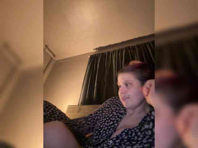 JullietteLatte webcam