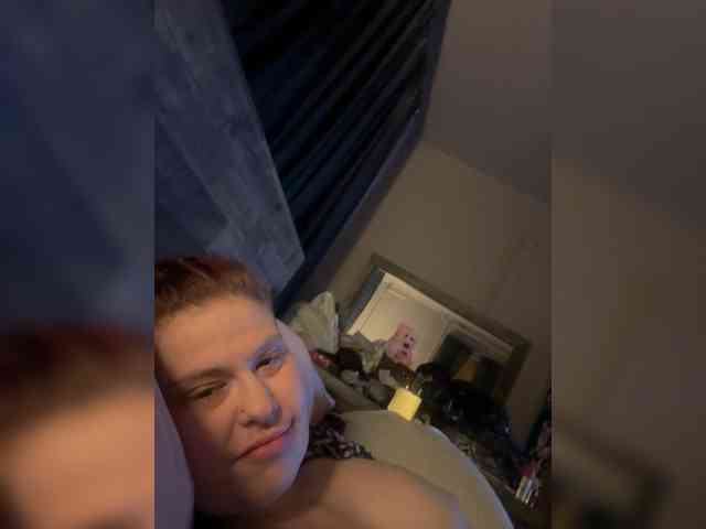 JullietteLatte webcam