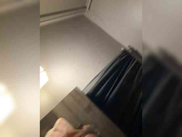 JullietteLatte webcam