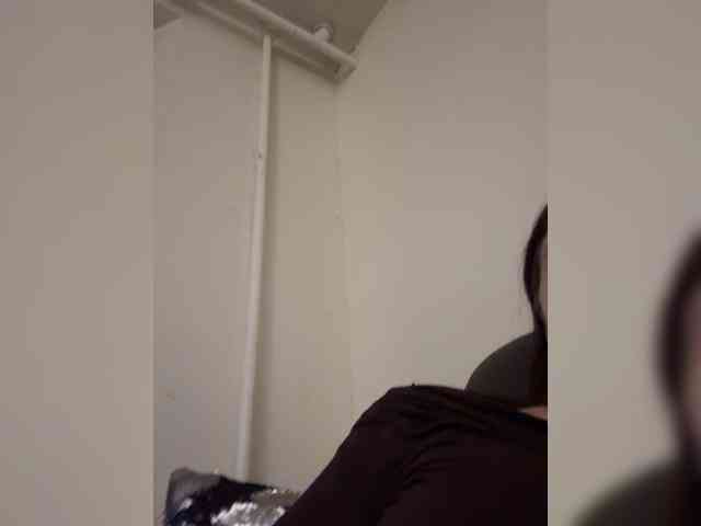 JullietteLatte webcam