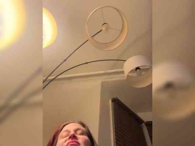 JullietteLatte webcam