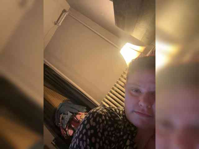 JullietteLatte webcam