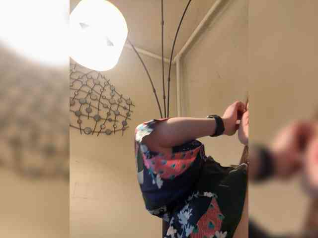 JullietteLatte webcam