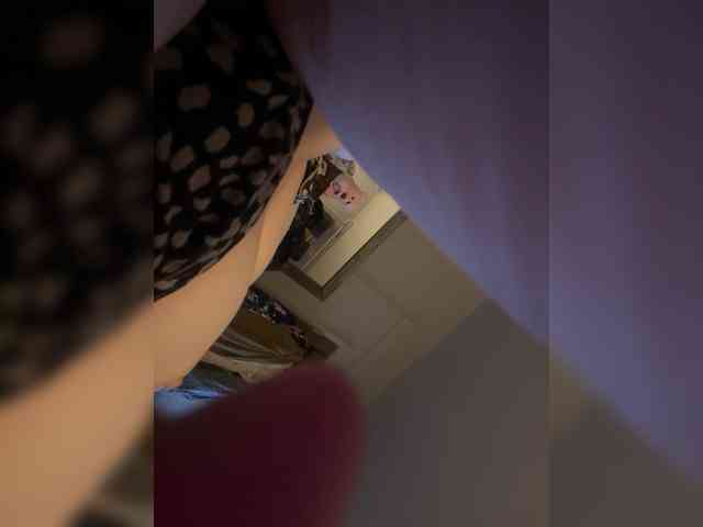 JullietteLatte webcam