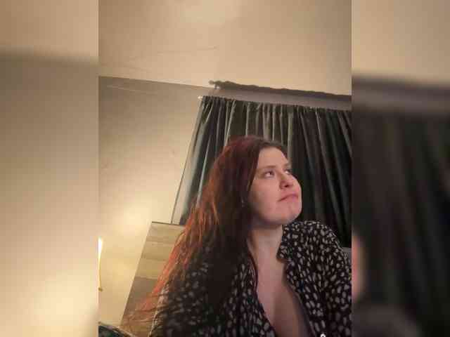 JullietteLatte webcam