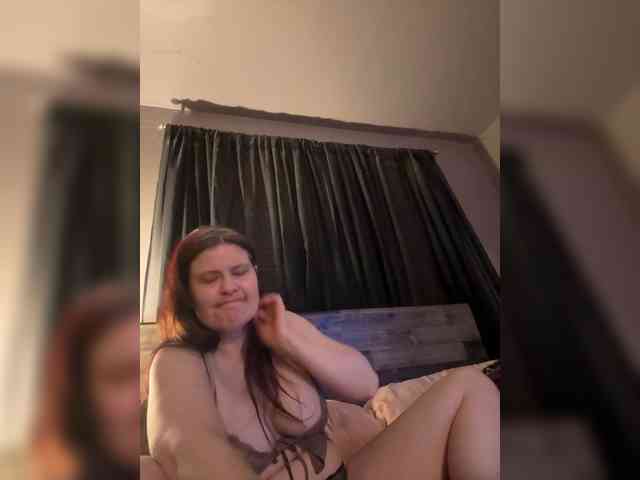 JullietteLatte webcam