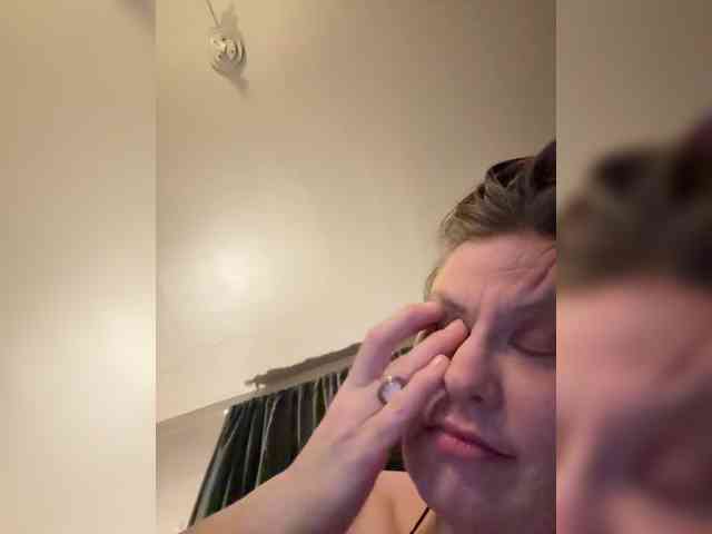 JullietteLatte webcam