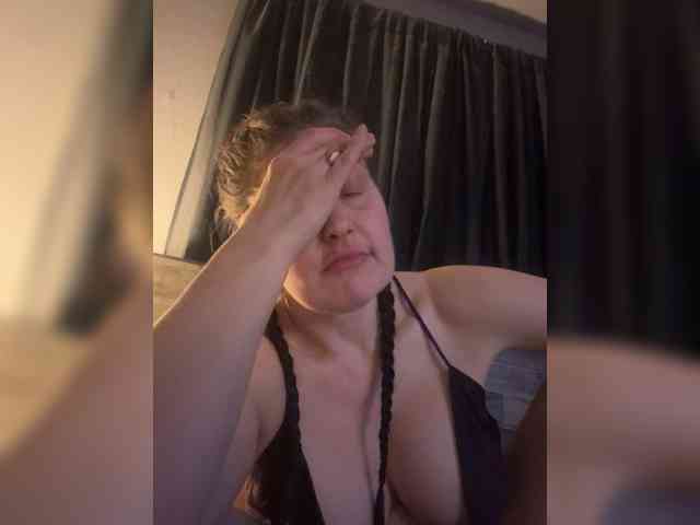 JullietteLatte webcam