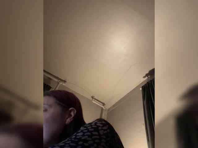 JullietteLatte webcam