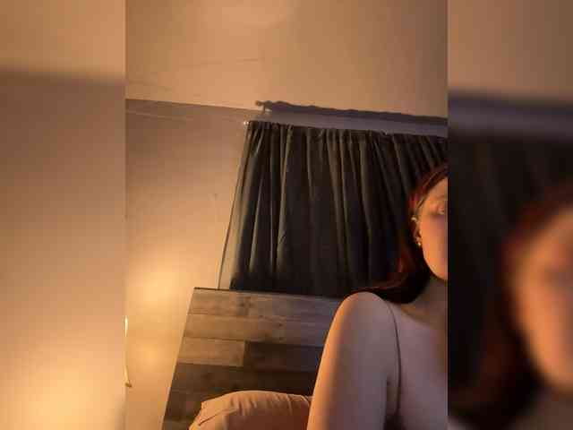 JullietteLatte webcam