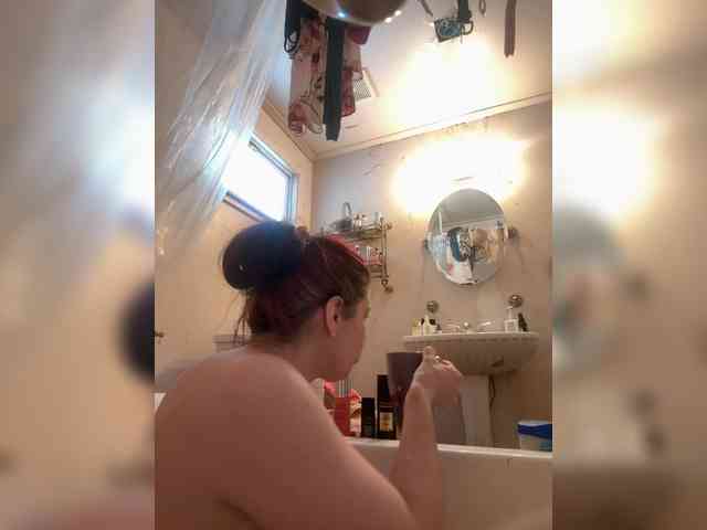 JullietteLatte webcam