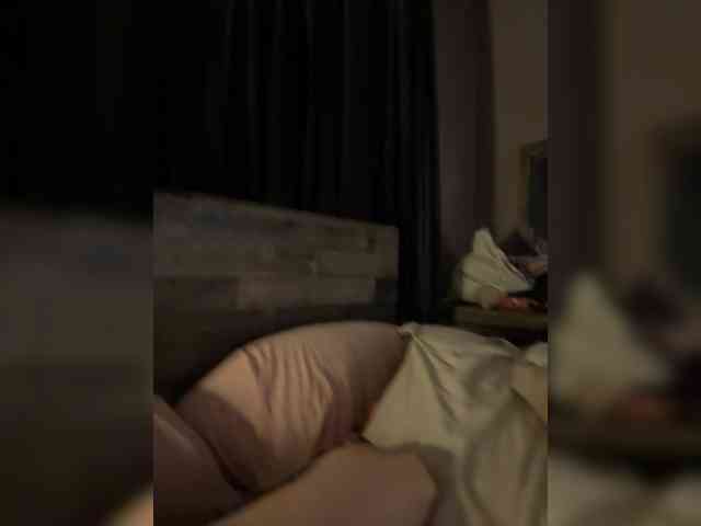 JullietteLatte webcam