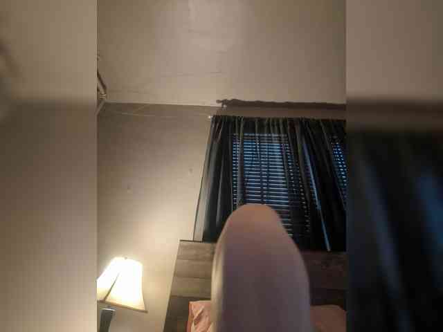 JullietteLatte webcam