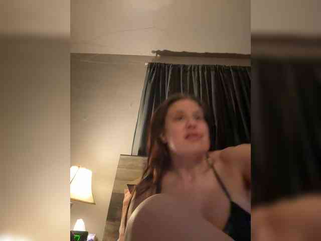 JullietteLatte webcam