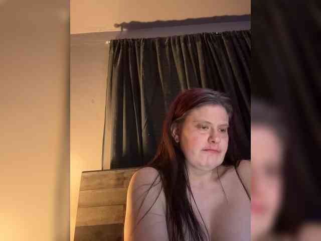 JullietteLatte webcam