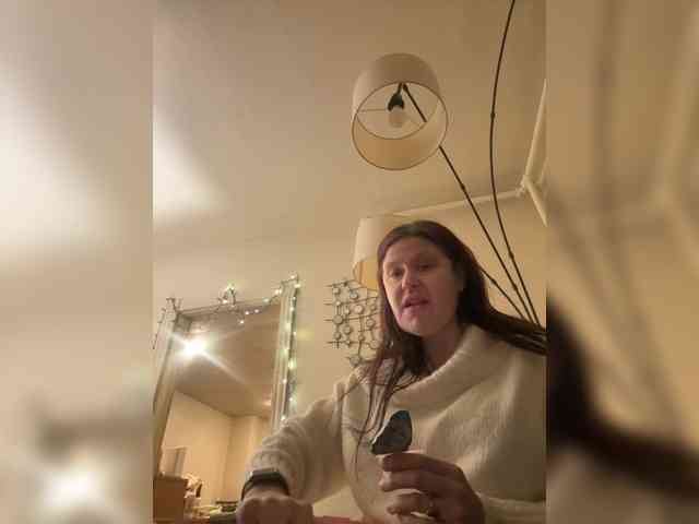 JullietteLatte webcam