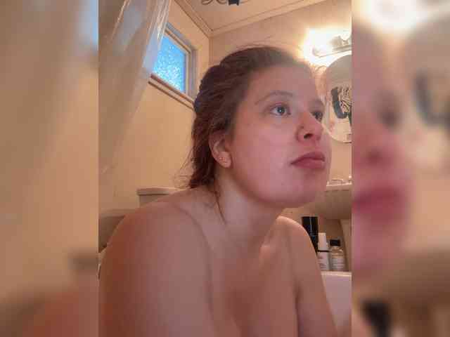 JullietteLatte webcam