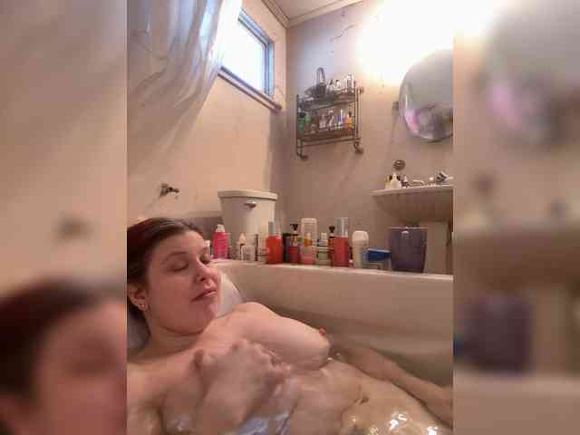 JullietteLatte webcam