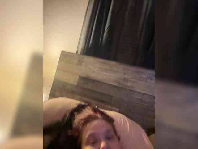 JullietteLatte webcam