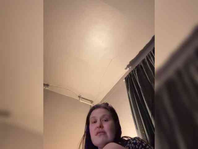 JullietteLatte webcam