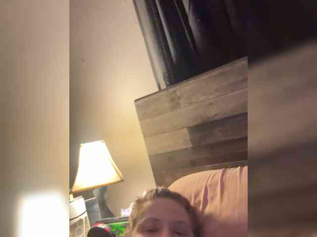 JullietteLatte webcam