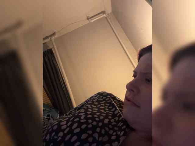 JullietteLatte webcam