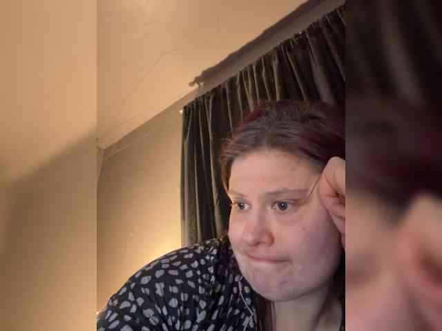 JullietteLatte webcam