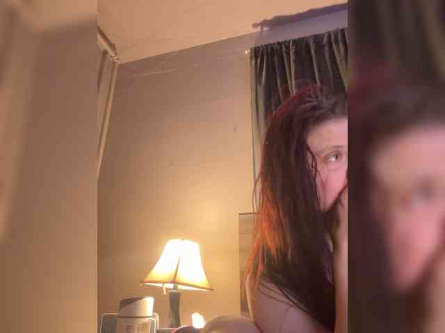 JullietteLatte webcam