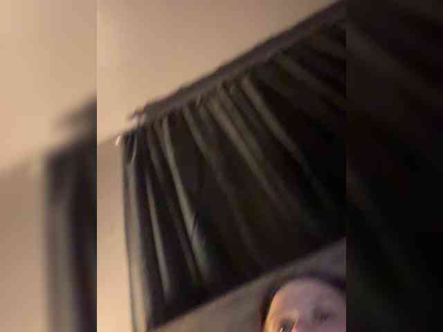 JullietteLatte webcam