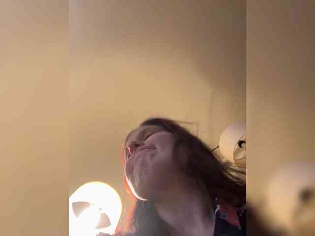 JullietteLatte webcam