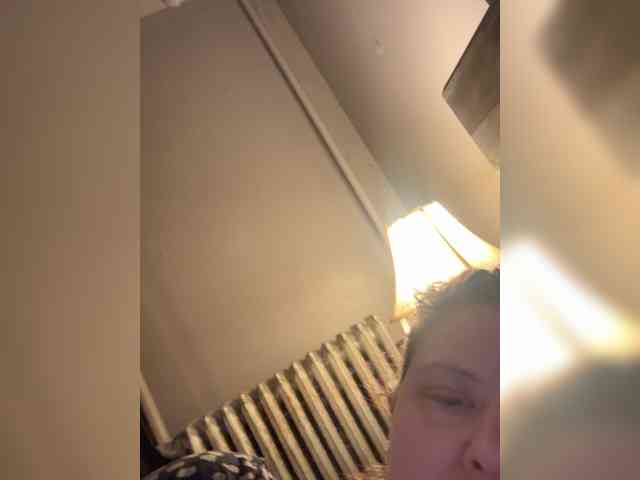 JullietteLatte webcam