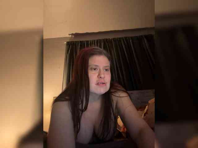 JullietteLatte webcam