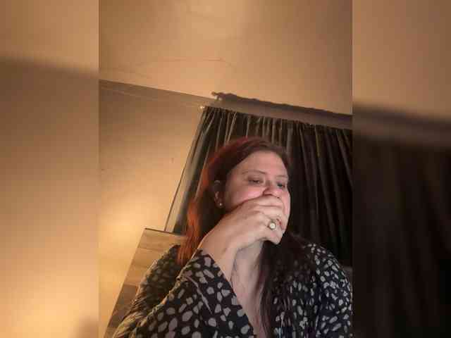 JullietteLatte webcam