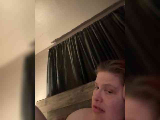 JullietteLatte webcam