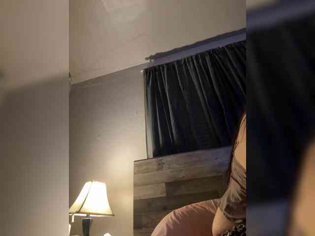 JullietteLatte webcam