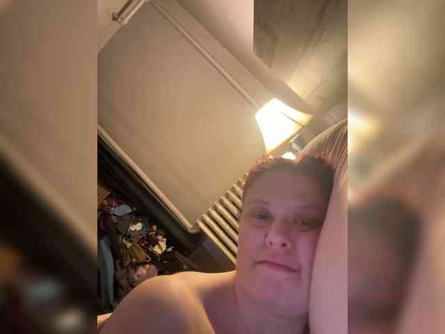 JullietteLatte webcam