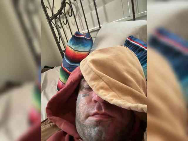 TattedNConvicted1 webcam