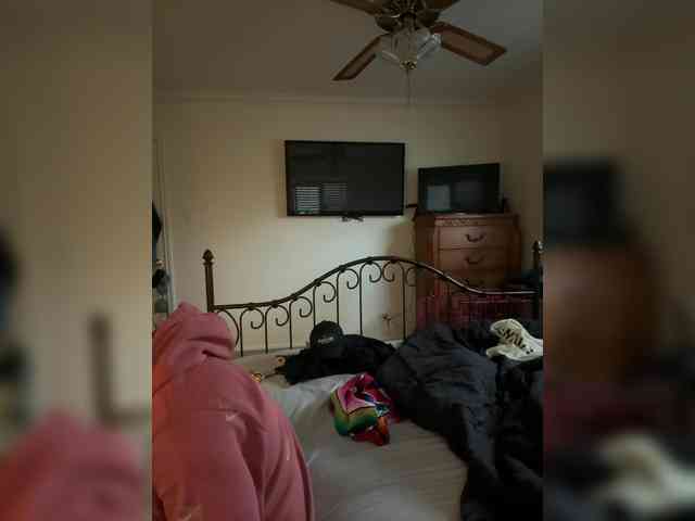 TattedNConvicted1 webcam