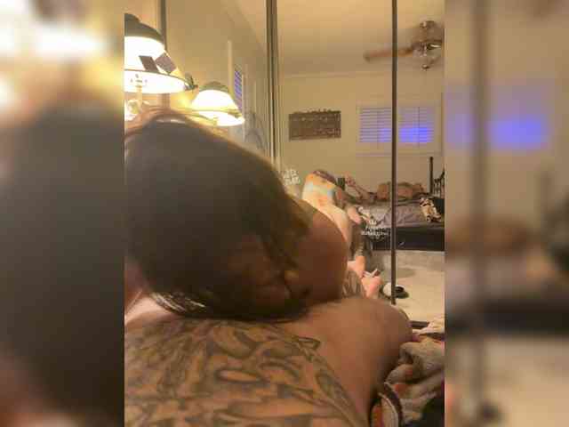 TattedNConvicted1 webcam